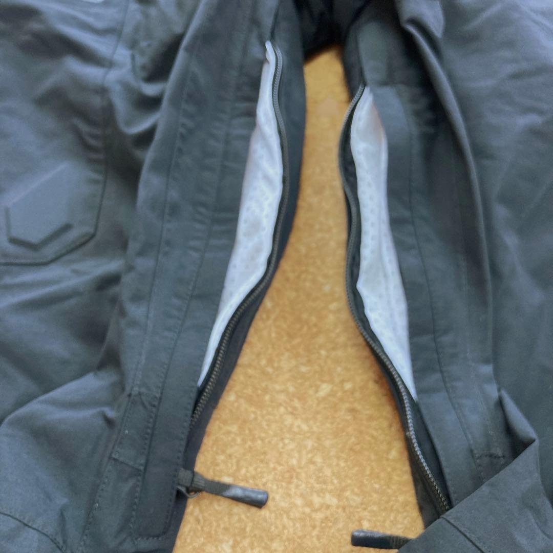 【美品】VOLCOM ボルコム GORE-TEX ゴアテックスパンツLメンズ 黒
