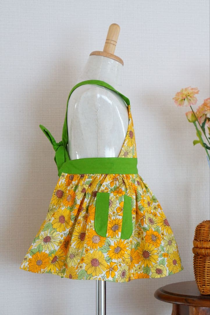 女の子　エプロン　ひまわり　80㎝　90㎝ 100㎝