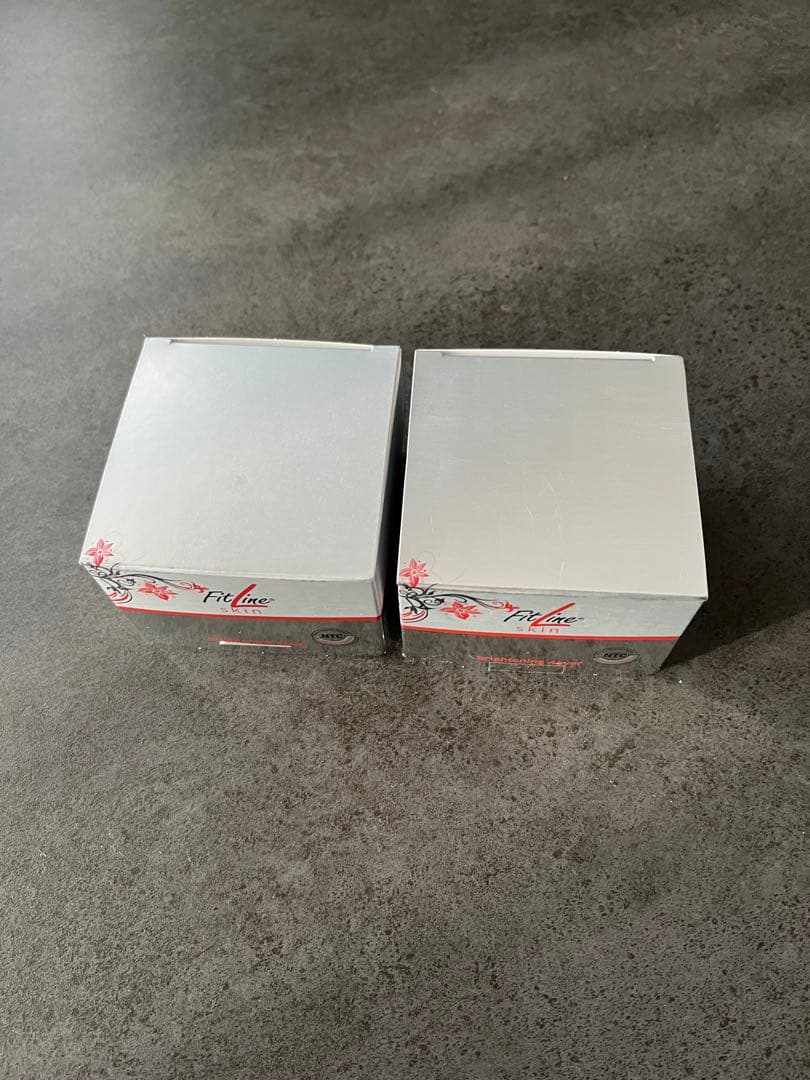 PM フィットライン　スキン　4エバー　クリーム