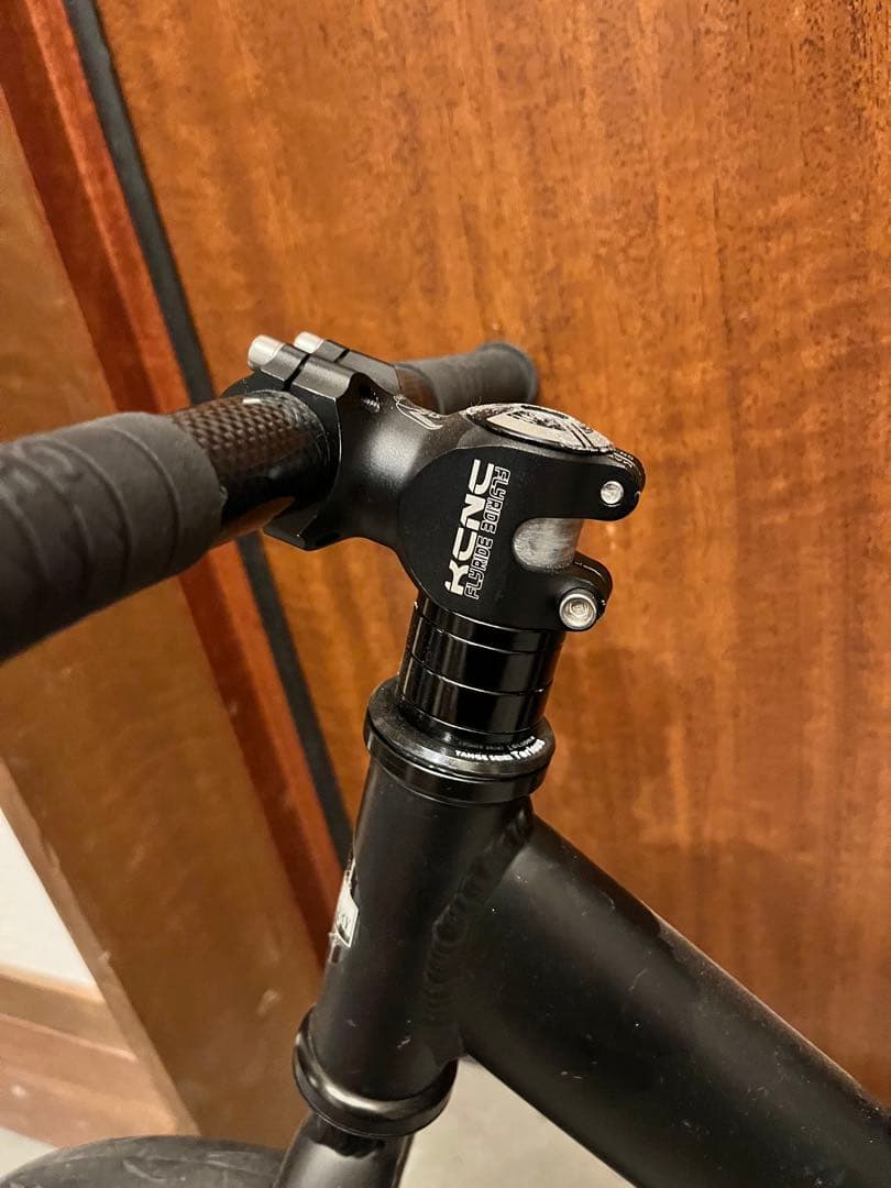 ランバイク　ゼロバイクファクトリー　バランスバイク ブラック/レッド