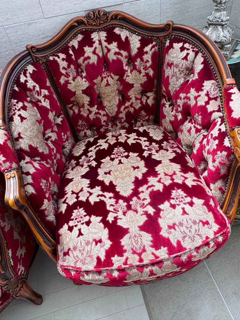 送料込み　金華山織が豪華なフォーマルなイタリア製のクラシックソファー