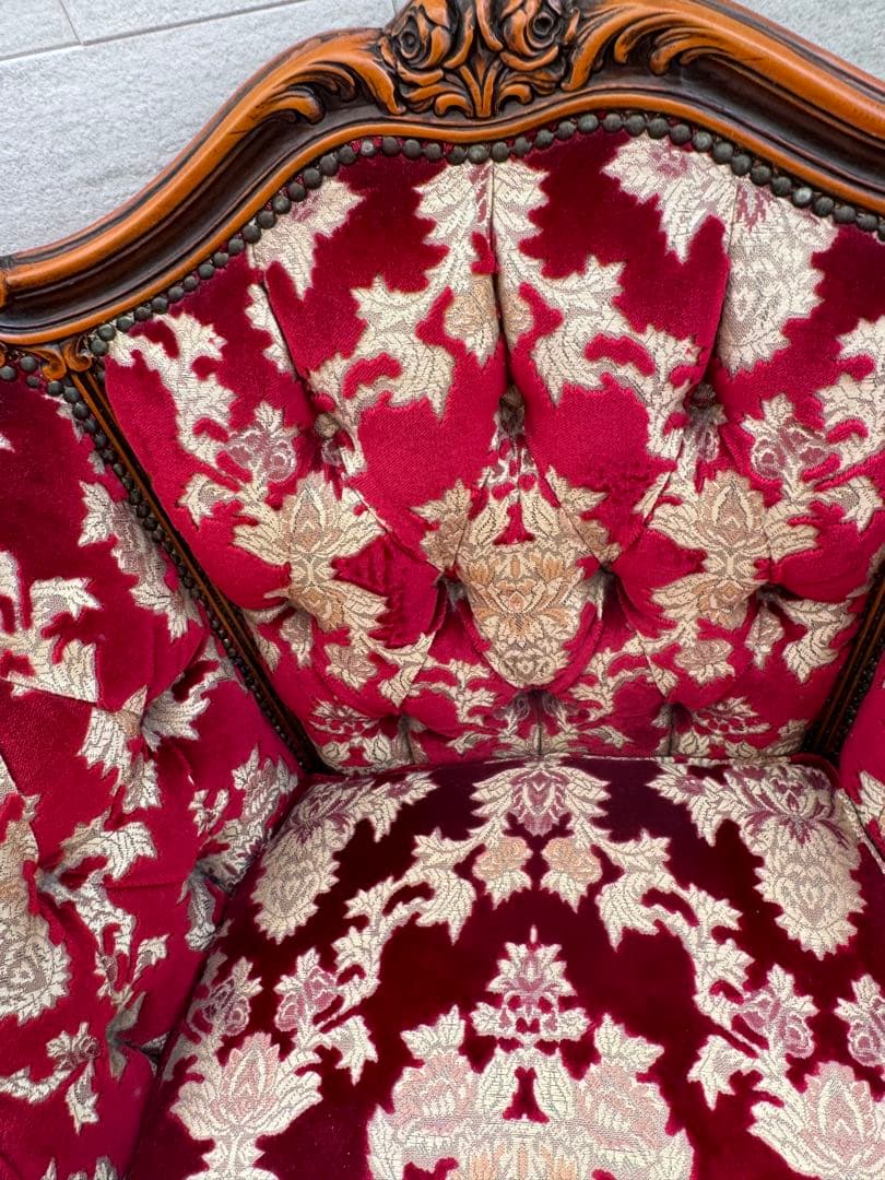送料込み　金華山織が豪華なフォーマルなイタリア製のクラシックソファー