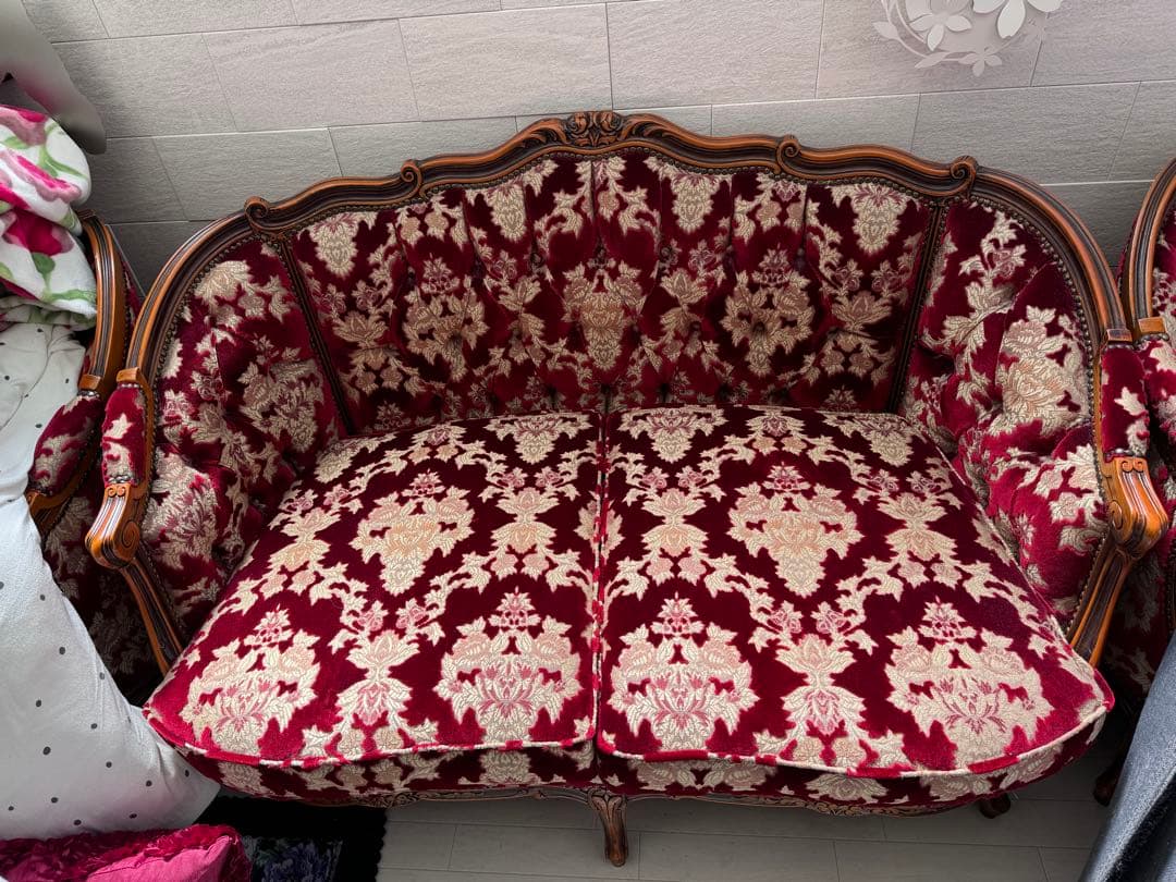 送料込み　金華山織が豪華なフォーマルなイタリア製のクラシックソファー