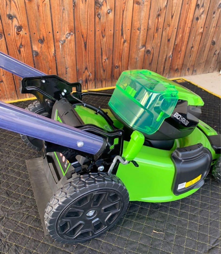 S*a様 グリーンンワークス 自走式 芝刈機 80V greenworks
