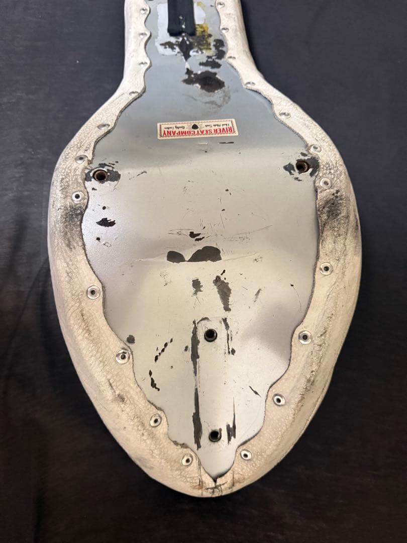 REVER SEAT COMPANY リバーシート　コブラシート　ホワイト