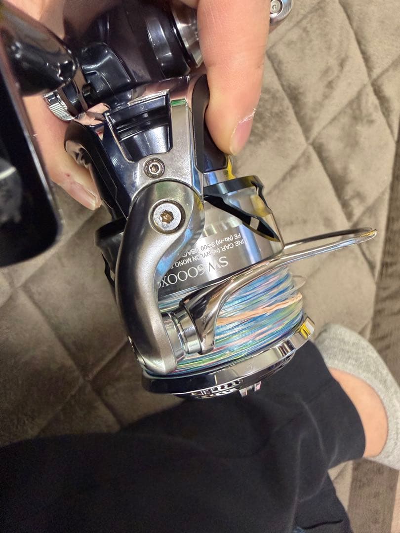ツインパワーSW6000XGスピニングリール　シマノ