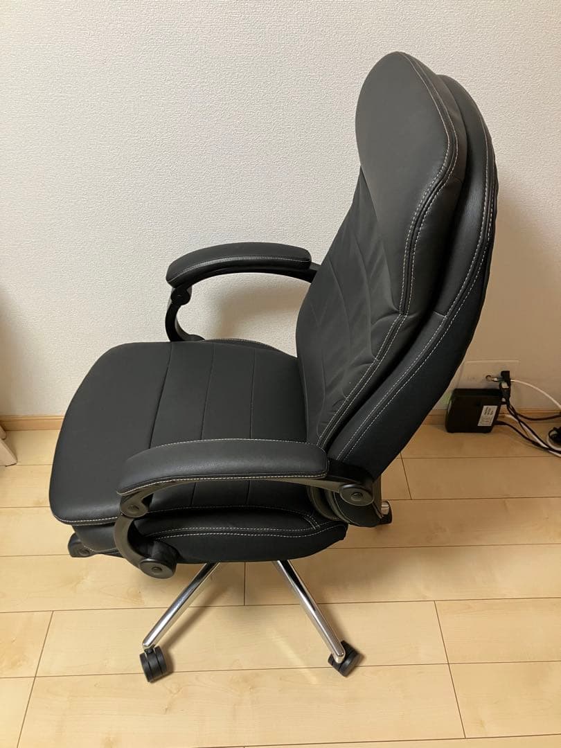 ニトリ　ワークチェア　リカルド　PUブレスレザー　黒　フットレスト付き