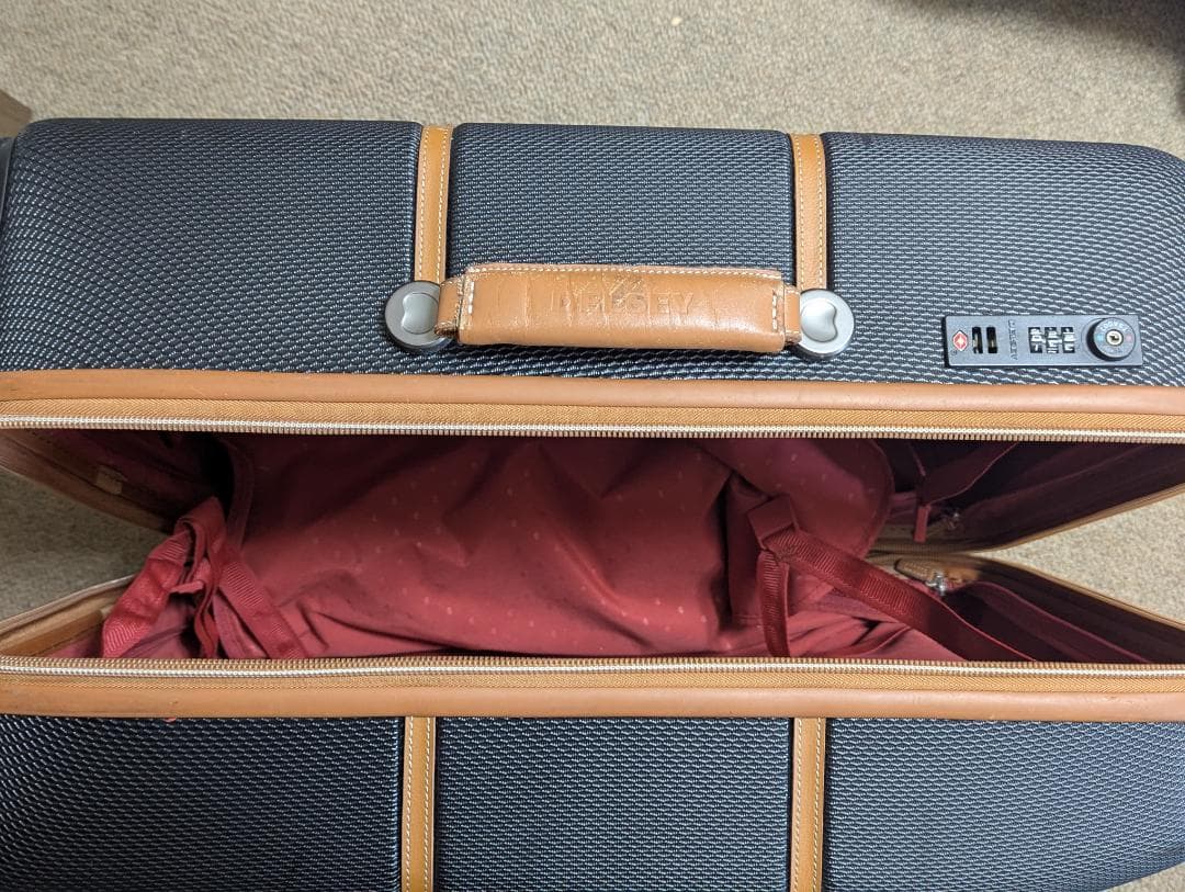 DELSEY（デルセー） シャトレ Lサイズ　スーツケース☆旅行カバン