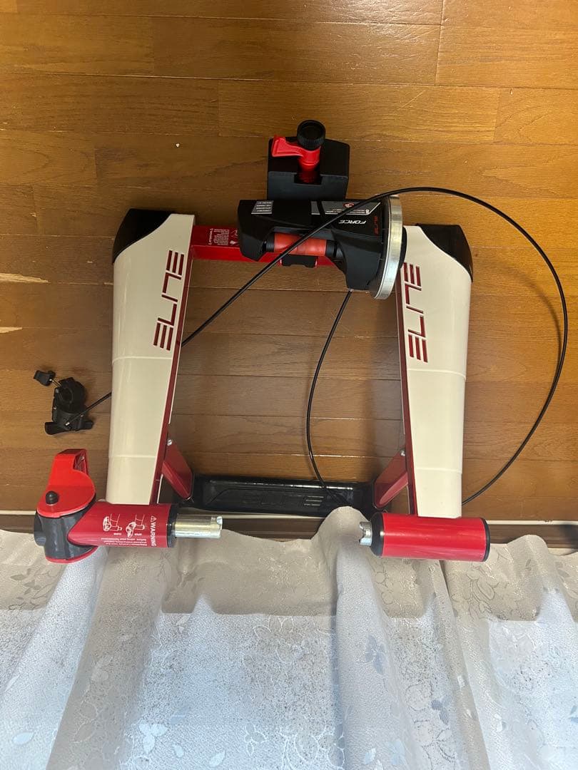 ELITE エリート　NOVO FORCE サイクルトレーナー　ローラー台