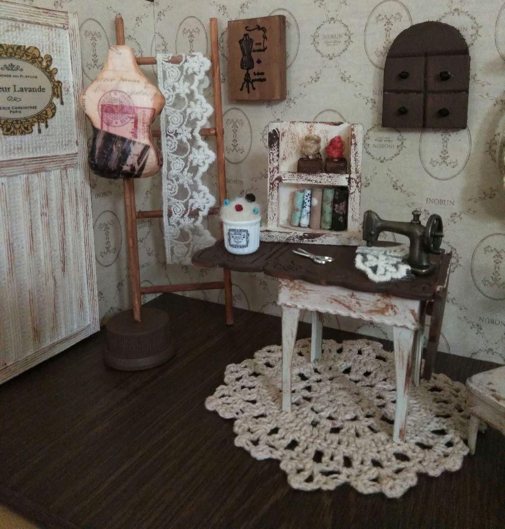 確認ページ　ドールハウス　背景ボード　家具
