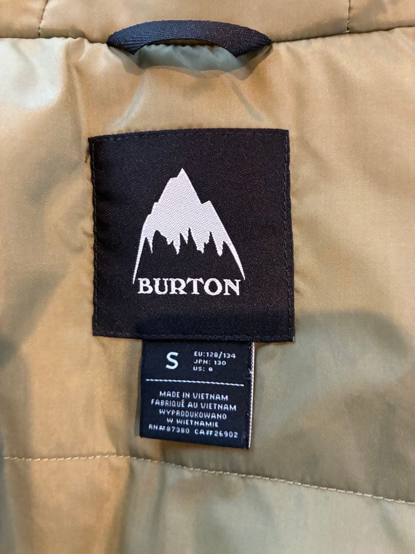 美品！Burton 迷彩柄 ジャケットと黒色ビブパンツセット