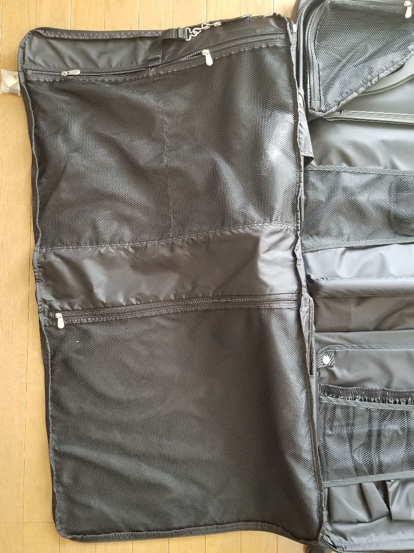 JALパイロットの荷物