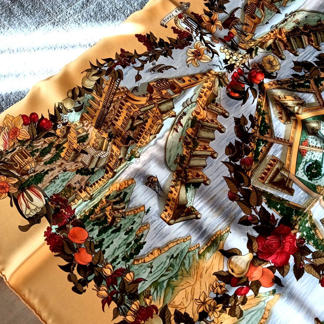 エルメス　HERMES　シルクスカーフ
