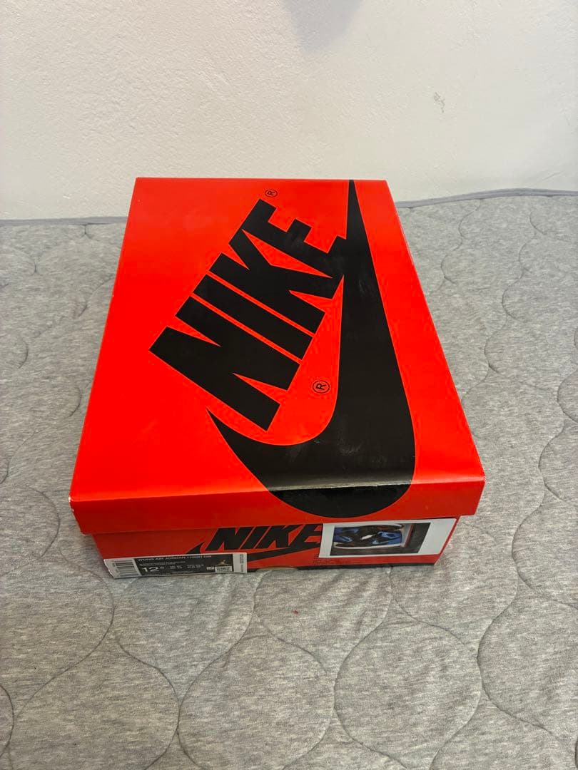 NIKE air jordan 1 unc to Chicago日本未発売