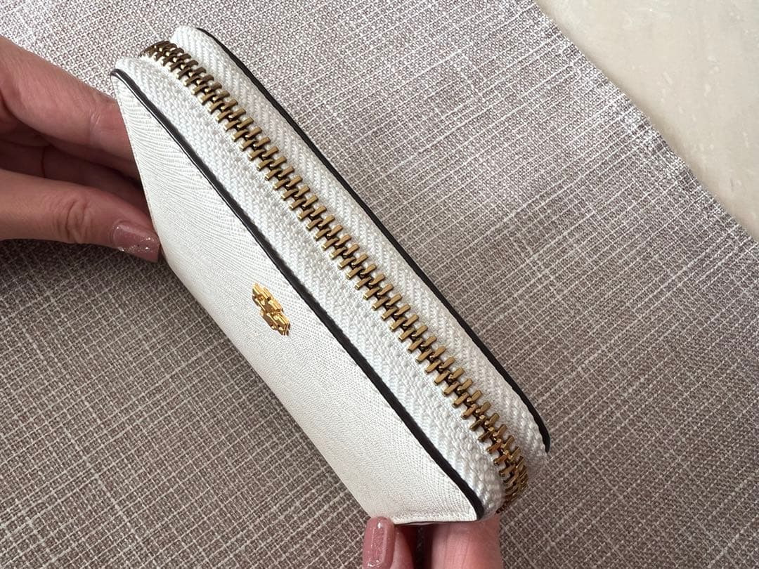 【最終価格です】TORYBURCH トリーバーチ エマーソンラウンドジップパース