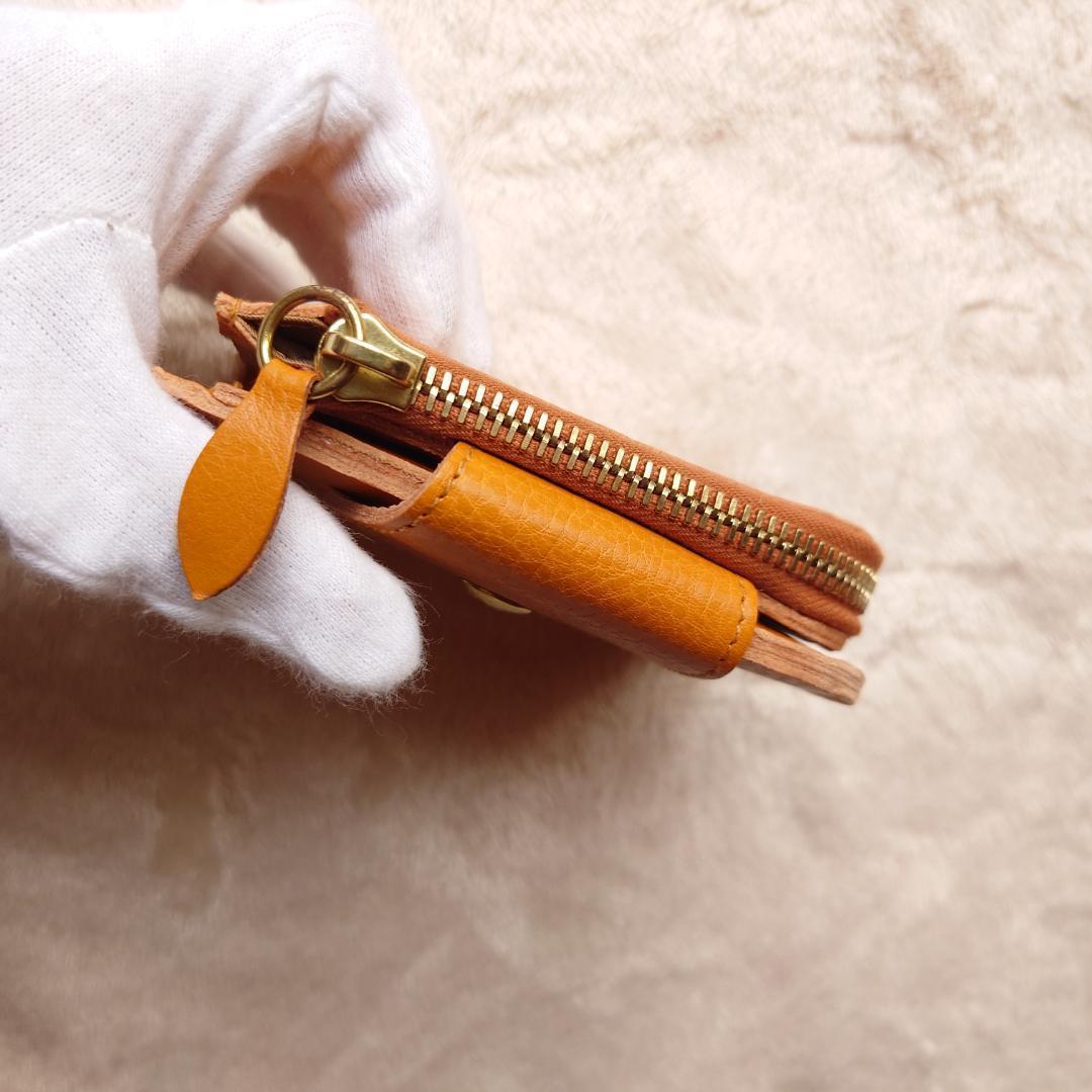 1335 新品未使用 イルビゾンテ IL BISONTE 二つ折り財布 ブラウン