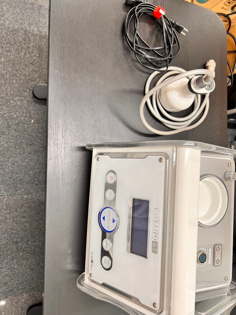 CAVILIPO GT キャビリポGT超音波痩身機器　送料込み　NATSU