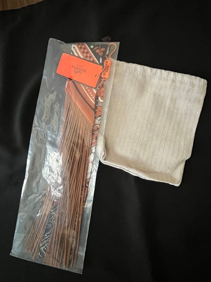 新品未使用　タグ付き　エルメス　ツイリー　レザーフリンジ　付属巾着付き