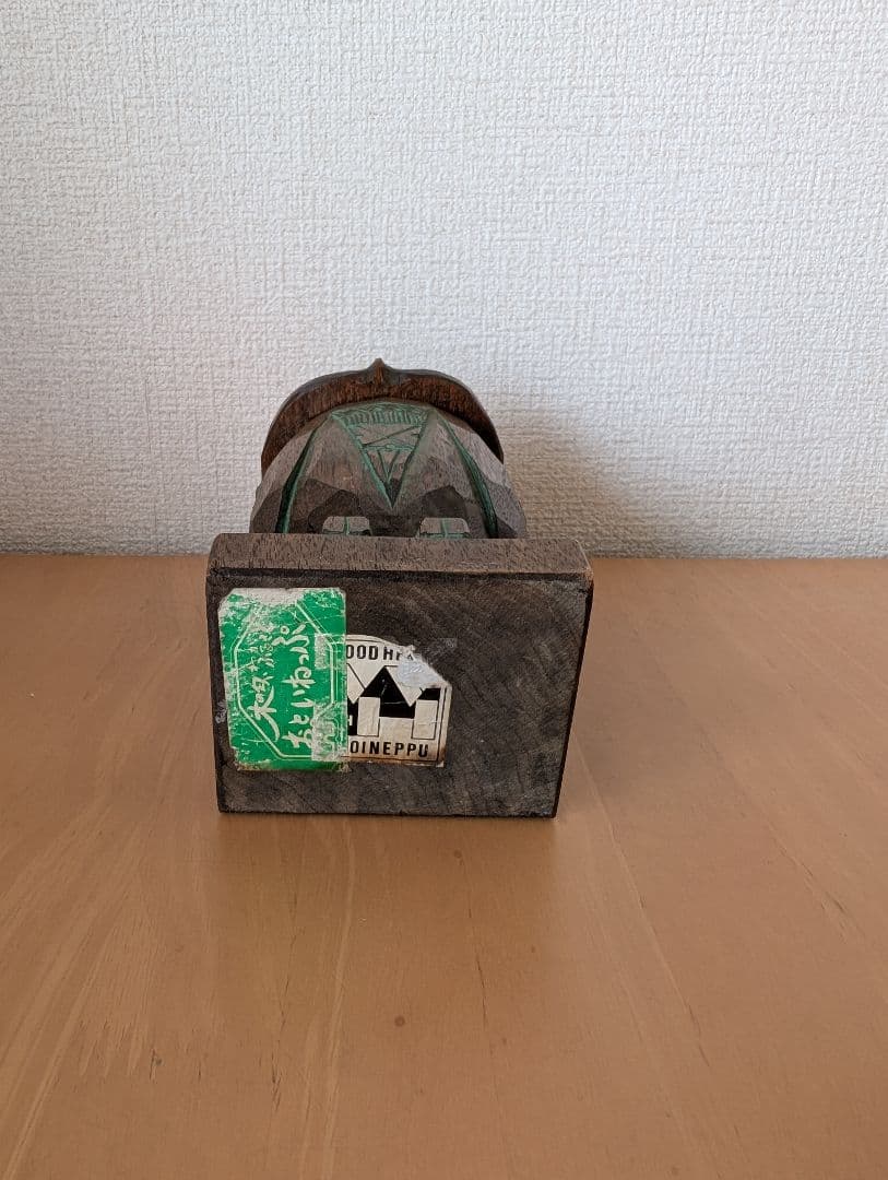 砂澤ビッキデザイン　フクロウ型木製煙草入れ