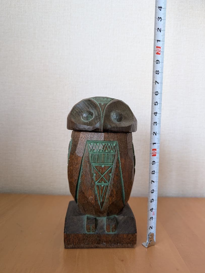 砂澤ビッキデザイン　フクロウ型木製煙草入れ