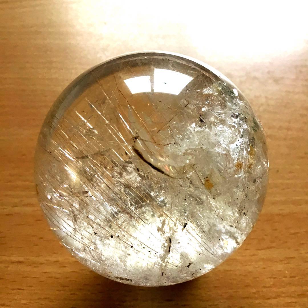 大きめルチルクォーツ丸玉　スフィア原石　天然針水晶　パワーストーン　置物