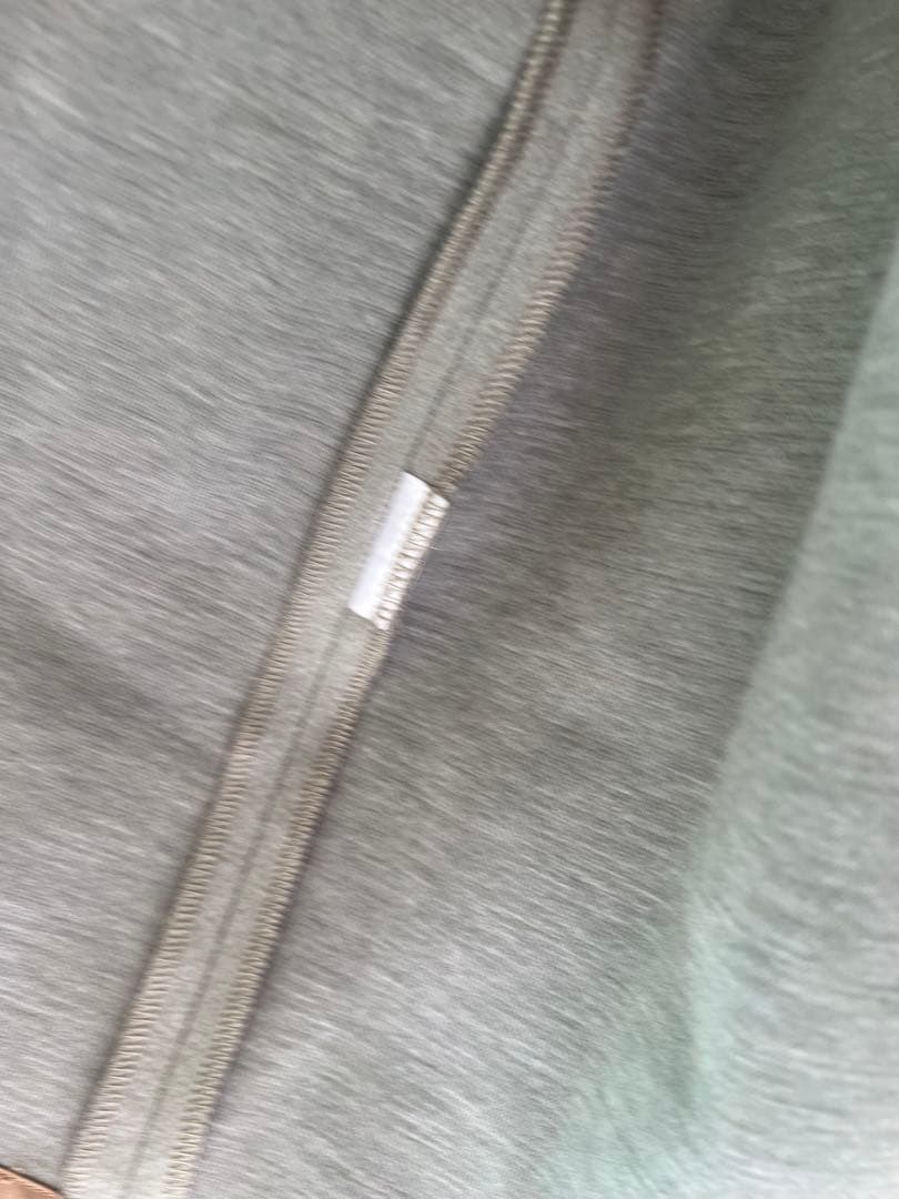 ぷ*ん様 コンジェ ペイエ アデュー トリステス　ベージュ ロングコート　ライナ