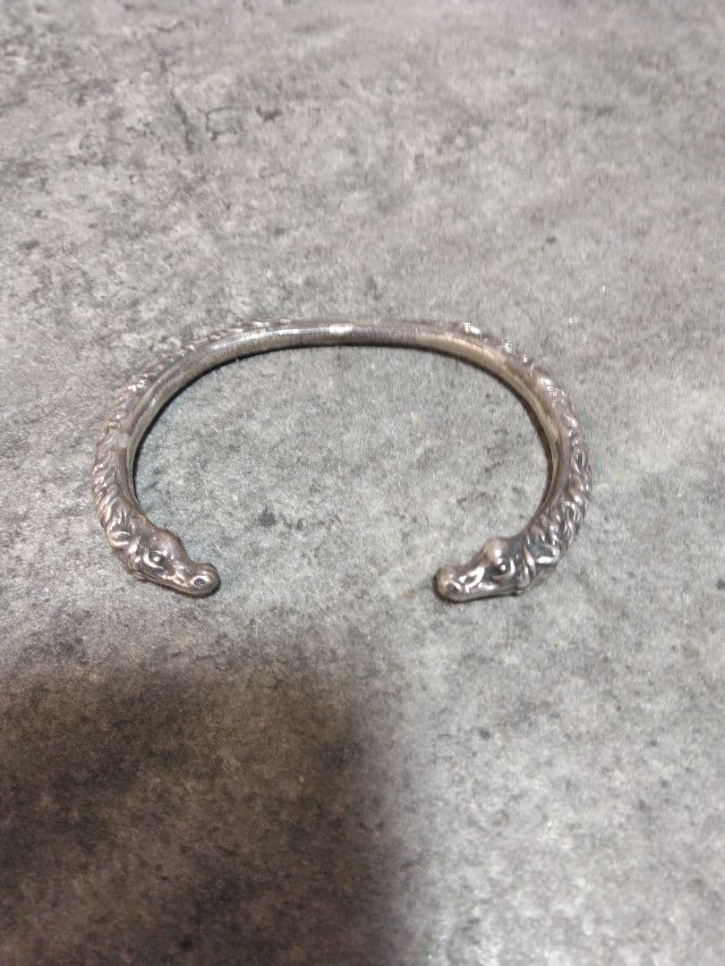 シェアワンズフェイト　SHARE ONE'S FATE　バングル　シルバーアクセ