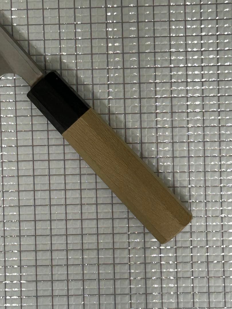出刃 包丁 150mm モリブデンバナジュウム鋼 水牛八角朴柄