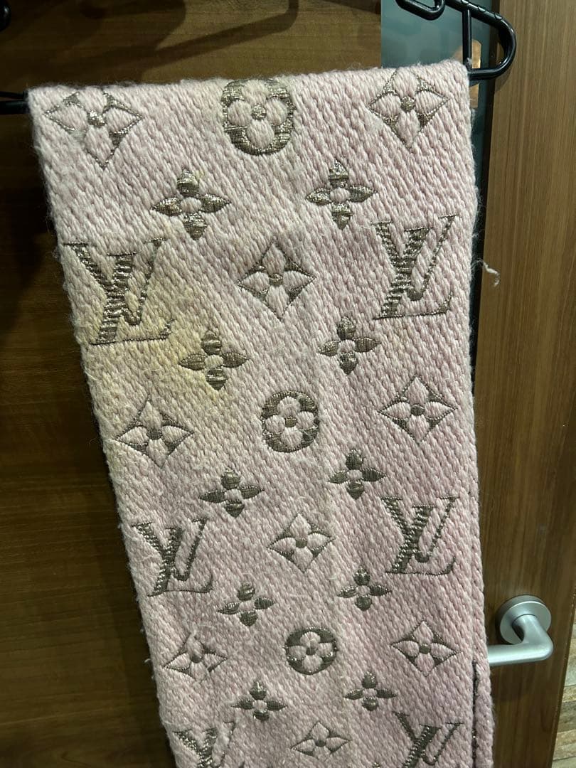 Louis Vuitton ロゴ入りマフラー ピンク