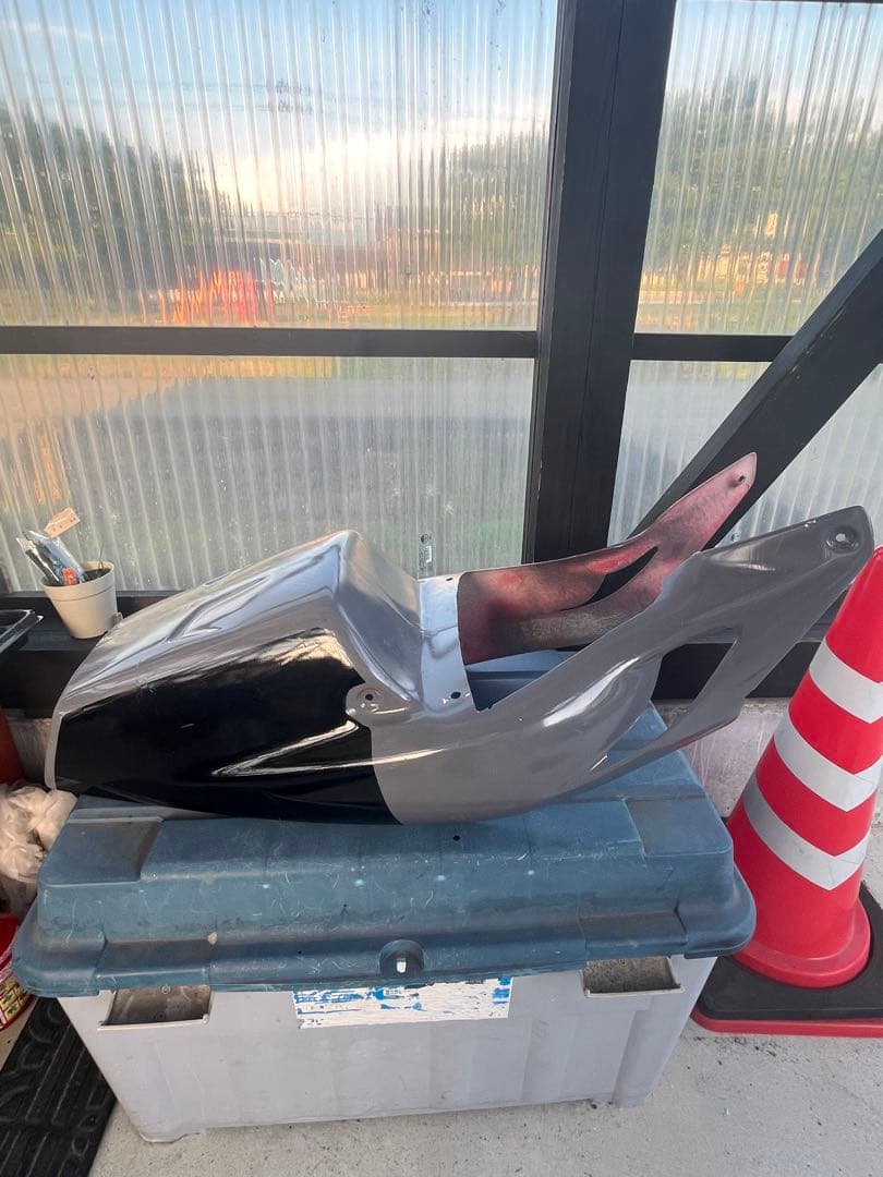 MC22 シングルシートカウル