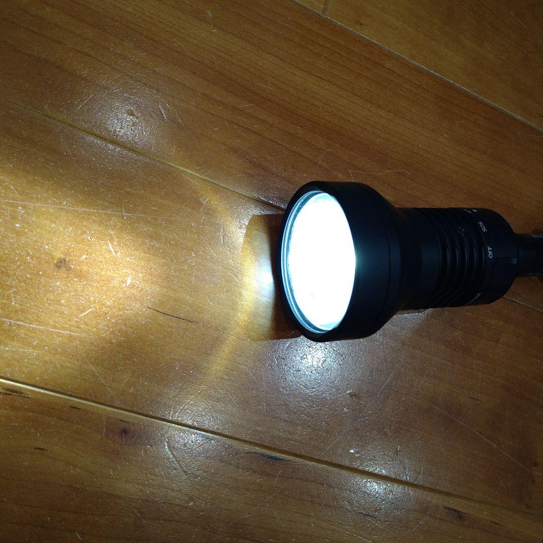 （極美品）Surefire INVICTUS U23T ハンディライト