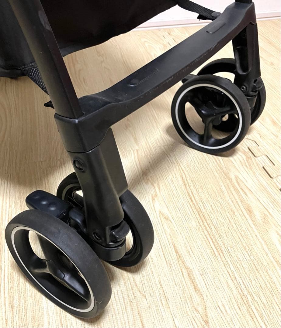 ✨美品✨送料無料 Aprica ラクーナクッション AC アクティヴグレーデニム