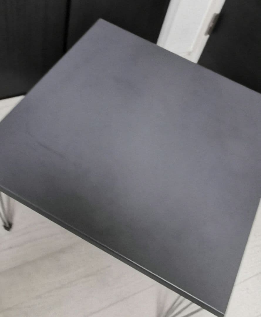 Pinage fritz hansen　グレー　正方形テーブル