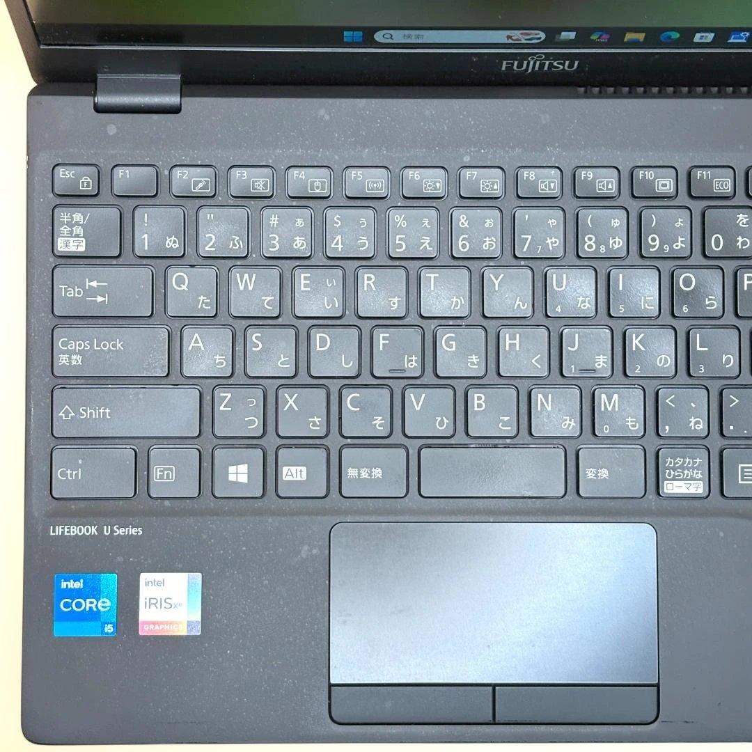 美品 富士通 高速パソコン i5第11世代 8GB SSD256GB カメラ付