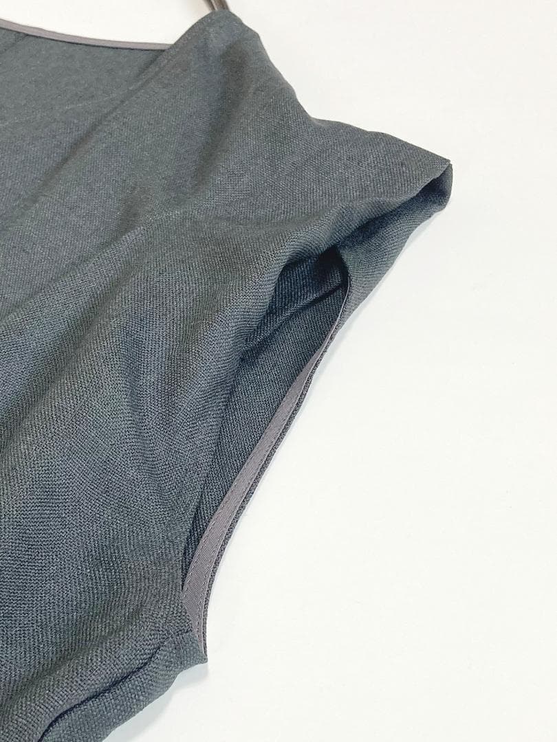新品未使用♪BEARDSLEYビアズリー上品24SS麻調合繊フレンチブラウス♪