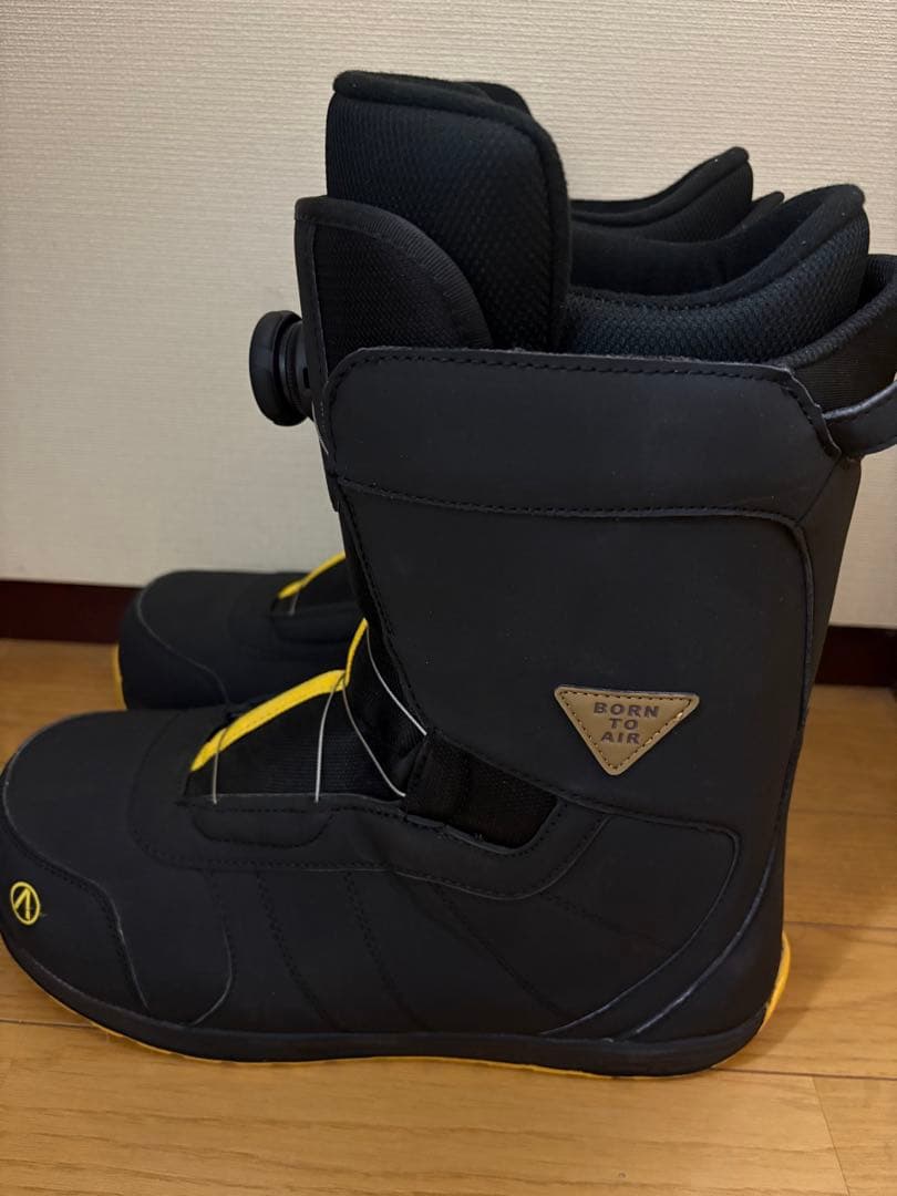 AIRBORNE（ARBN）スノーボードブーツ 28.5cm 美品 使用少なめ