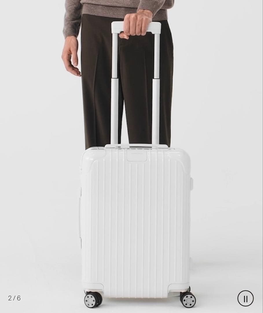 【新品未使用】リモワ　エッセンシャルキャビン グロスホワイト