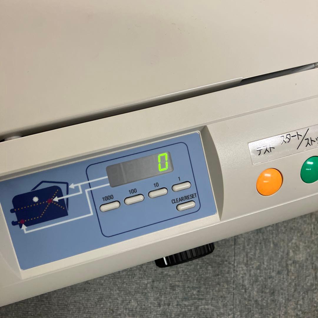 ライオン事務器 紙折機 LF-80N ワンタッチ切替ダイヤル　自動紙折り機