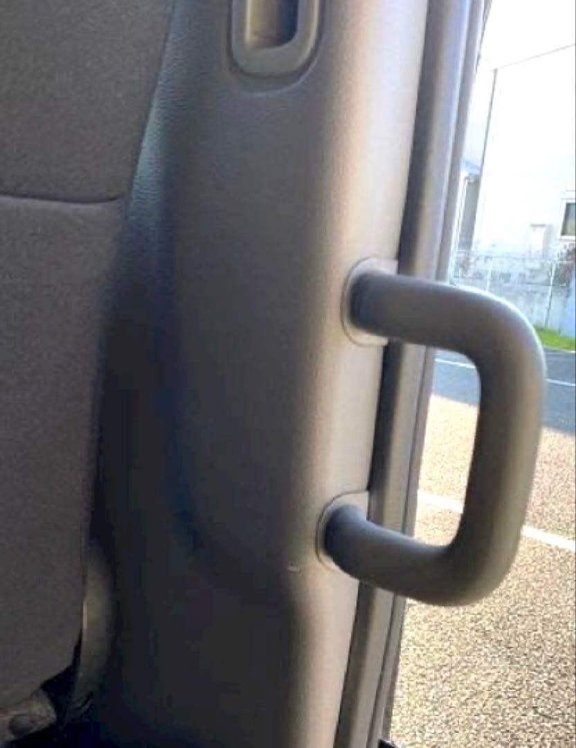 左右2個 キャラバン NV350 アシストグリップ 新品 ブラケット付属