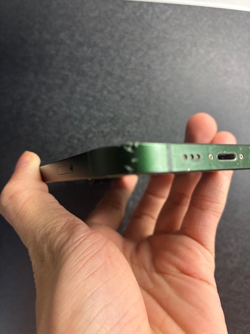 Apple iPhone 13 256GB グリーン 画面にひびあり