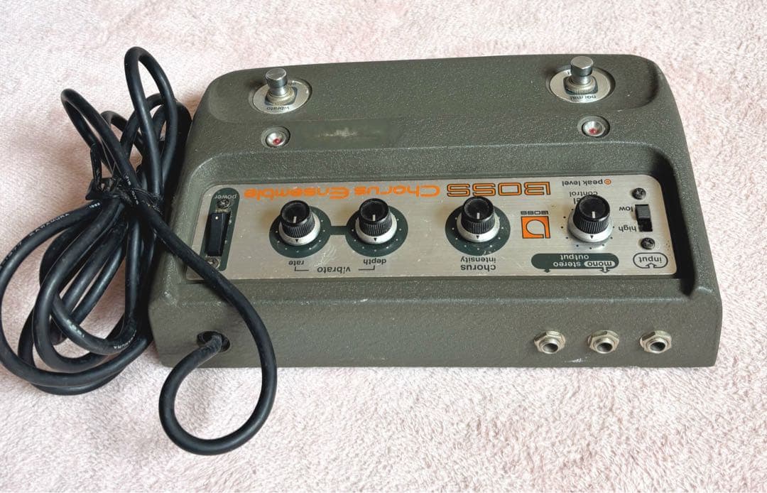 BOSS Chorus Ensemble ギターエフェクター