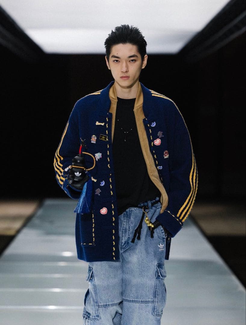 海外限定S Adidas New Year FW25ジャケット KR5064