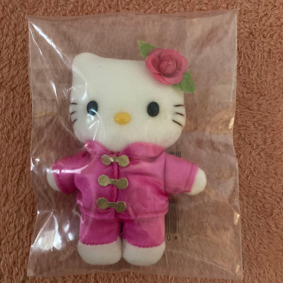 世界のハローキティマグネット 4体セット