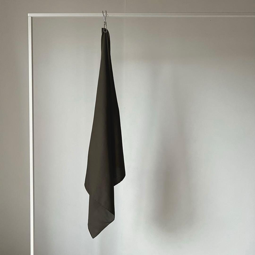 【Sale】 THE ROW Square Scarfコットン オリーブ