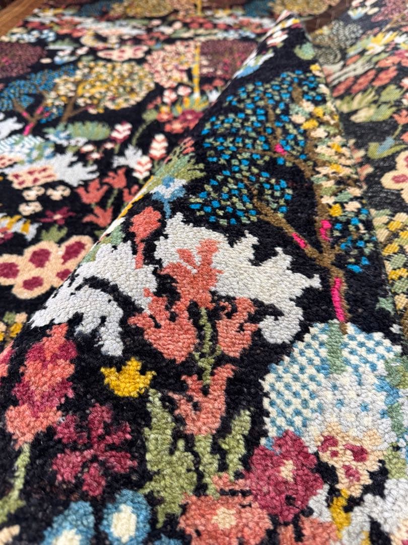 ペルシャ 手織り ラグ ( Tree of Life )