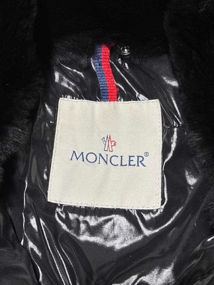モンクレール　MONCLER ダウンコート　ダウンジャケット　ファー取り外し可能
