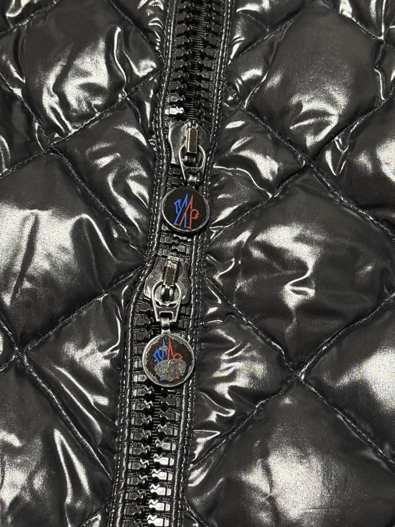 モンクレール　MONCLER ダウンコート　ダウンジャケット　ファー取り外し可能