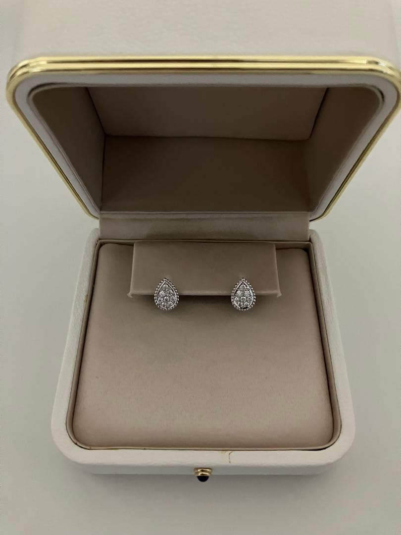 ブシュロン　セルパンボエム　ピアス　スモール　WG