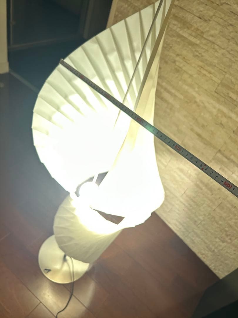 ACTUS アクタス ホワイト スパイラル フロアスタンドライト