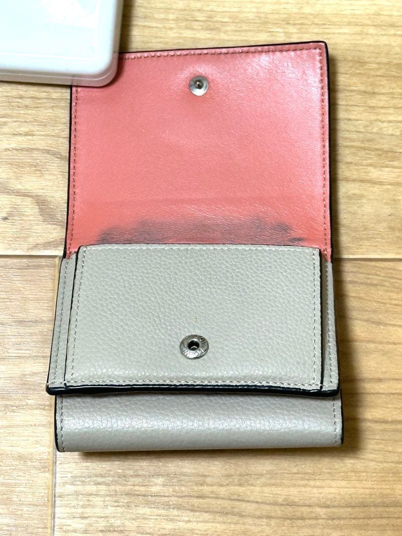 n*u様 ◇ロエベ◇アナグラム トライフォールド 三つ折り財布 ライトオーツ /